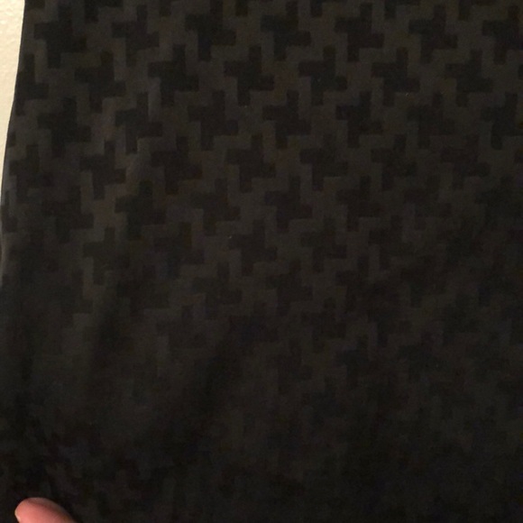 Guess Collection Houndstooth Pencil Skirt - Picture 2 of 3